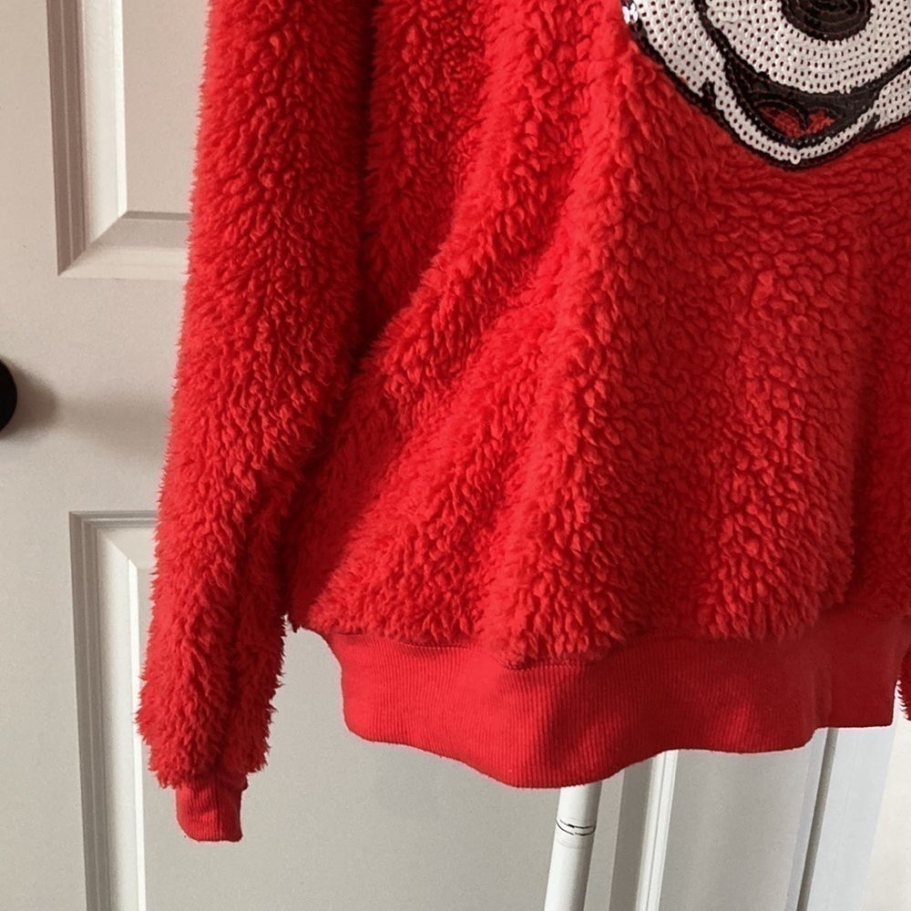 Disney Mickey Mouse medium top red fuzzy - Picture 6 of 11